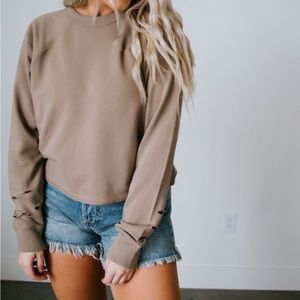 Kynlee Distressed Crew Mocha